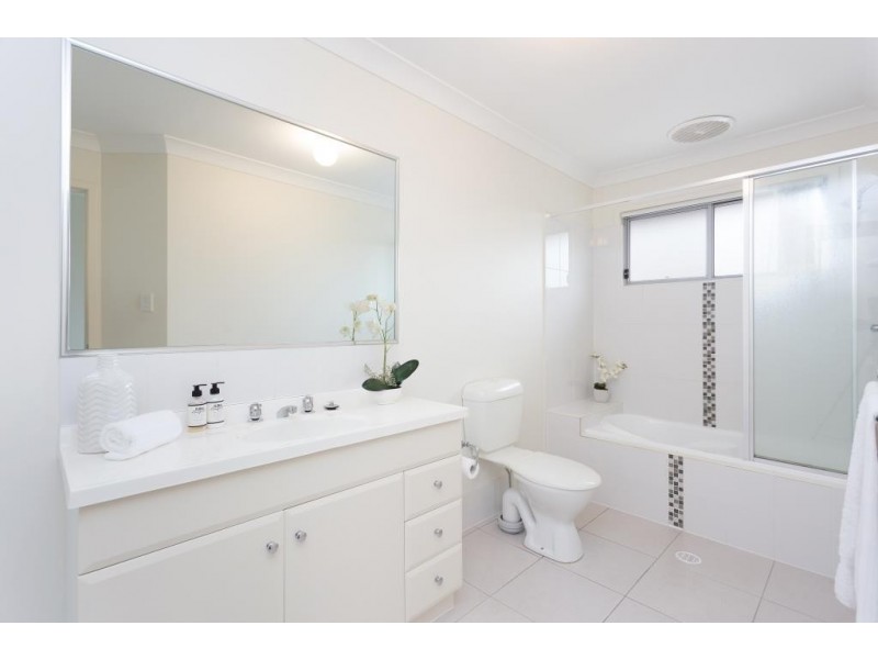 2/45 Lacey Road, Carseldine QLD 4034