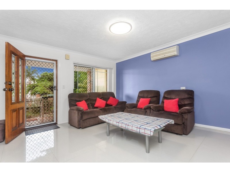 2/27 Brickfield Road, Aspley QLD 4034