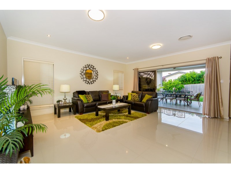 15 Cowie Road, Carseldine QLD 4034