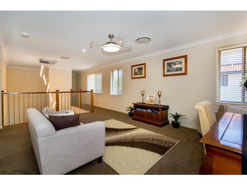 15 Cowie Road, Carseldine QLD 4034