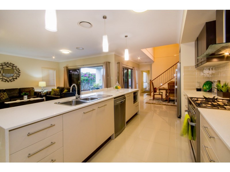 15 Cowie Road, Carseldine QLD 4034