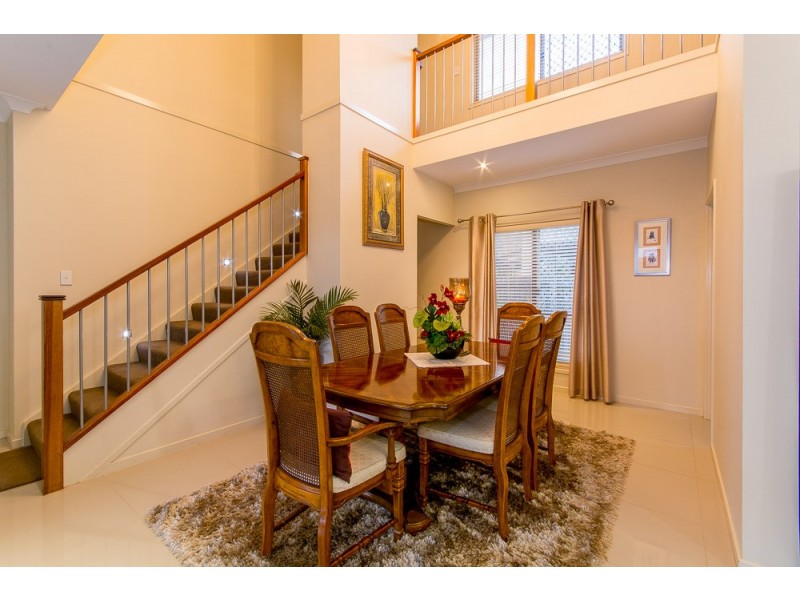 15 Cowie Road, Carseldine QLD 4034