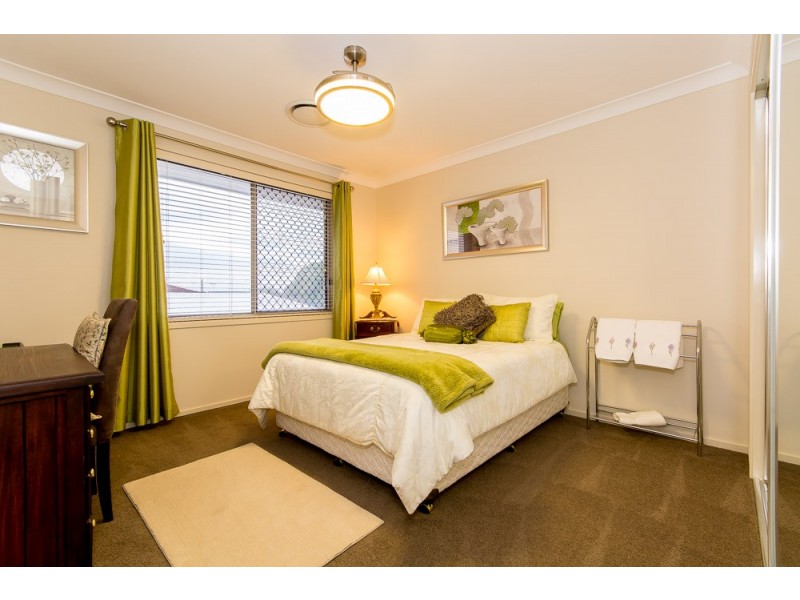 15 Cowie Road, Carseldine QLD 4034