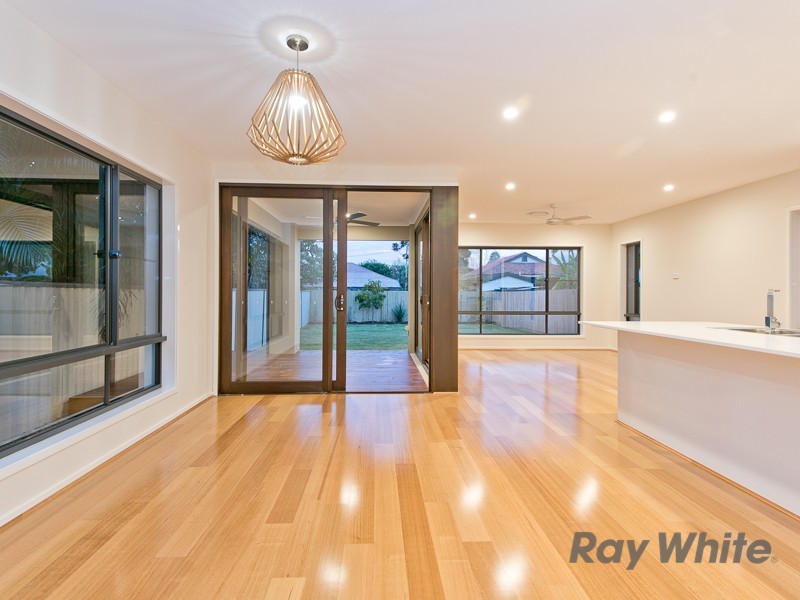 24 Larwill Avenue, Northgate QLD 4013