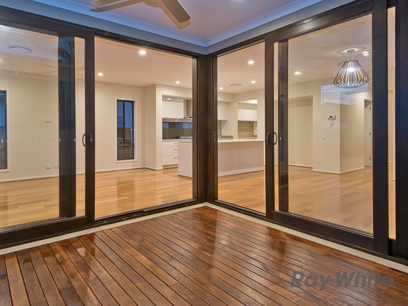 24 Larwill Avenue, Northgate QLD 4013