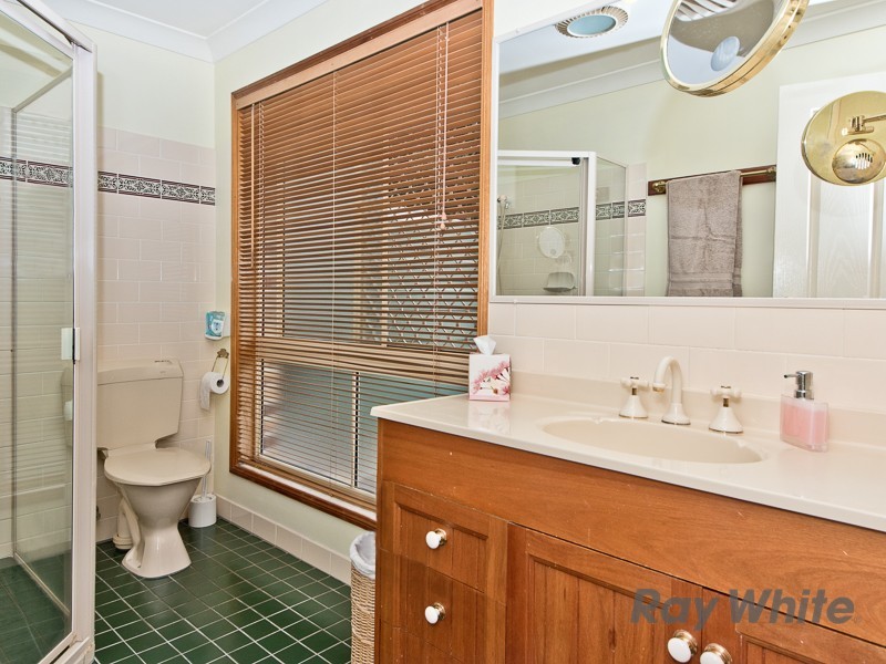 11 Lynford Place, Bridgeman Downs QLD 4035