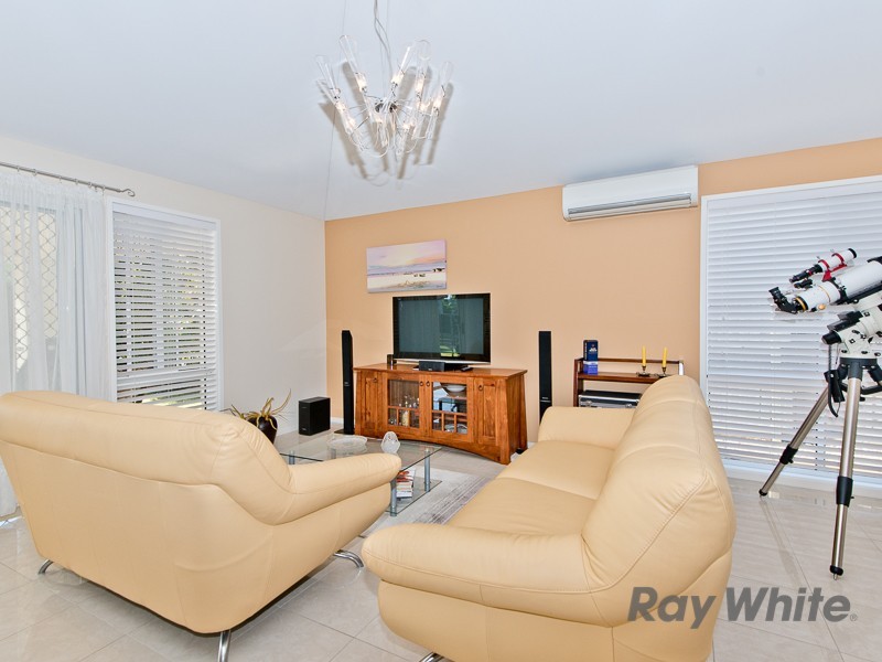 11 Darlington Close, Carseldine QLD 4034
