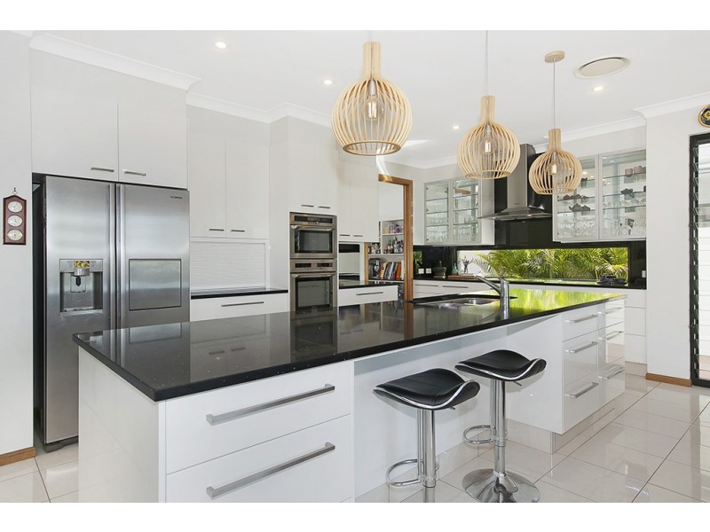 40 North Point, Banksia Beach QLD 4507
