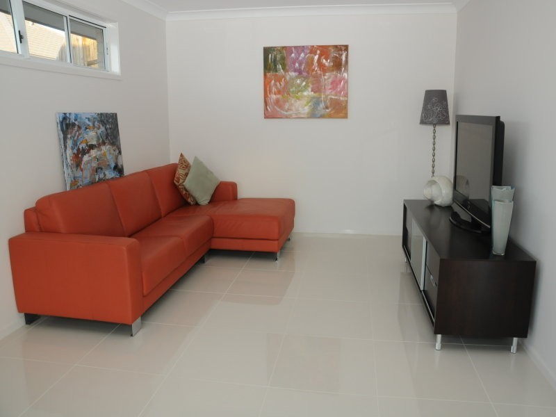 5 Perrins Close, Warner QLD 4500