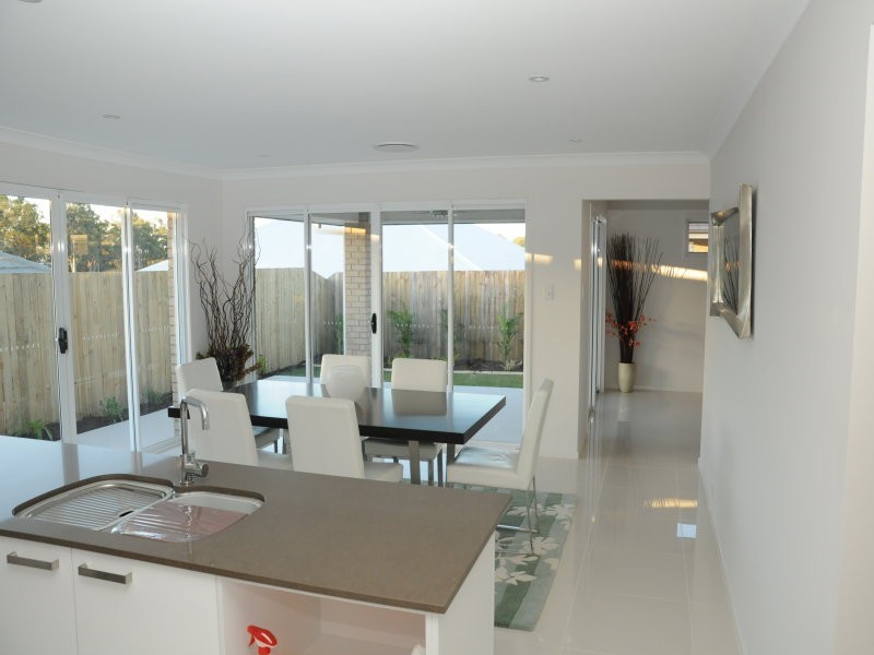 5 Perrins Close, Warner QLD 4500