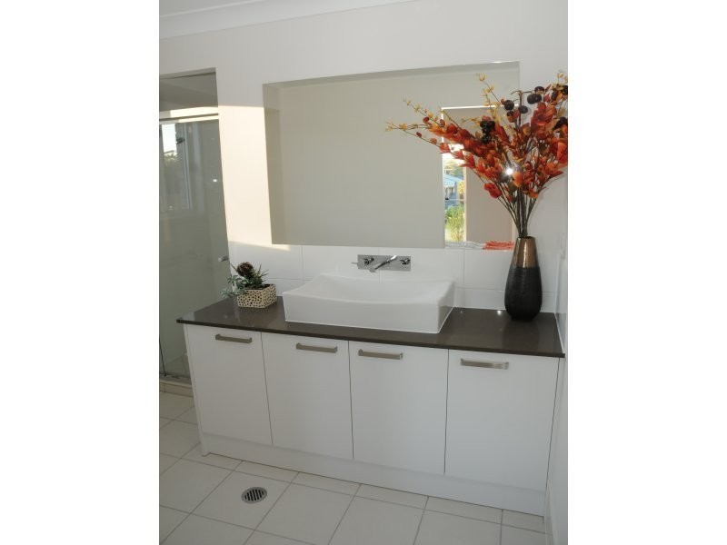 5 Perrins Close, Warner QLD 4500