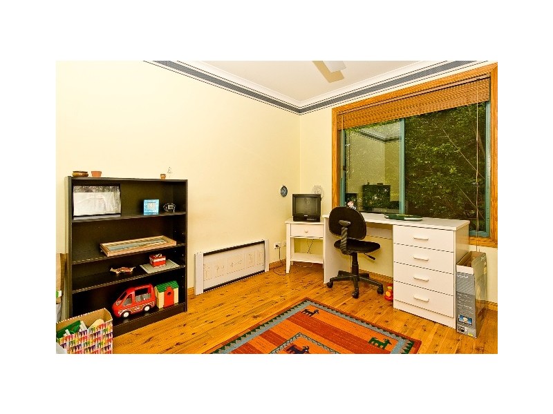 8 Lakeview Court, Joyner QLD 4500