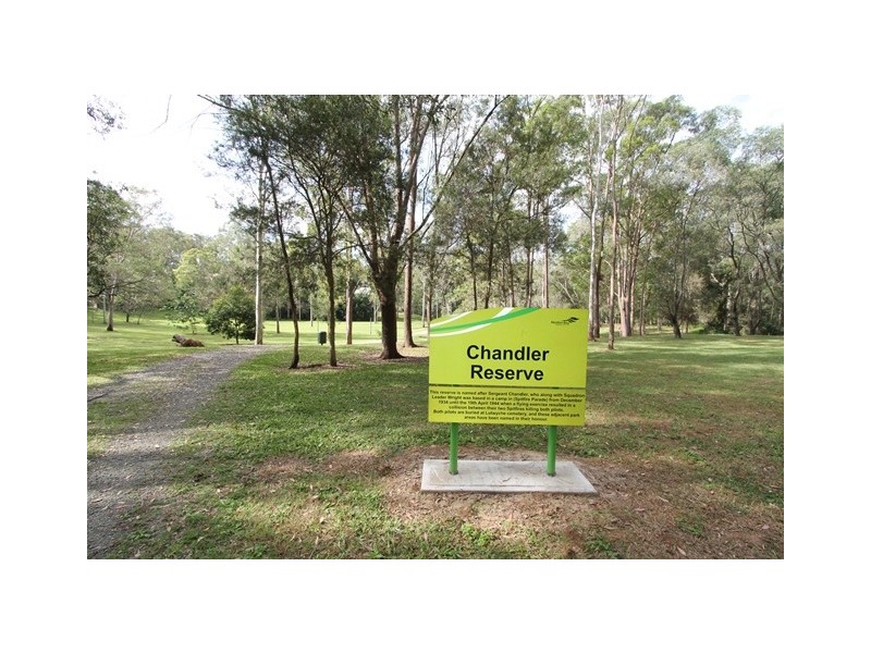 8 Lakeview Court, Joyner QLD 4500