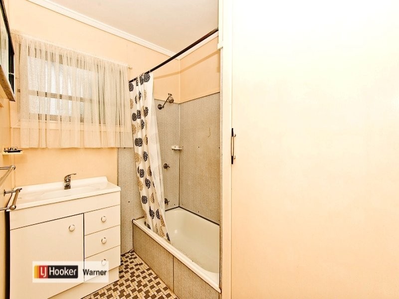 12 Carrie Street, Zillmere QLD 4034