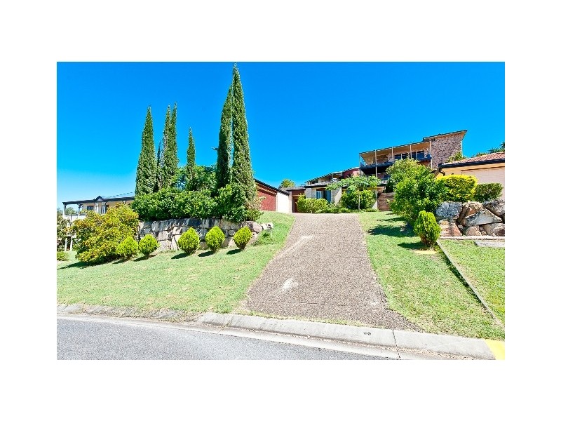 116 Saraband Drive, Eatons Hill QLD 4037