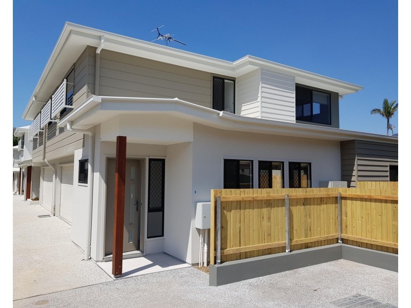 100 Spitfire Avenue, Strathpine QLD 4500