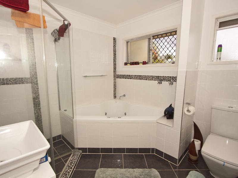 11 Harvey Street, Strathpine QLD 4500