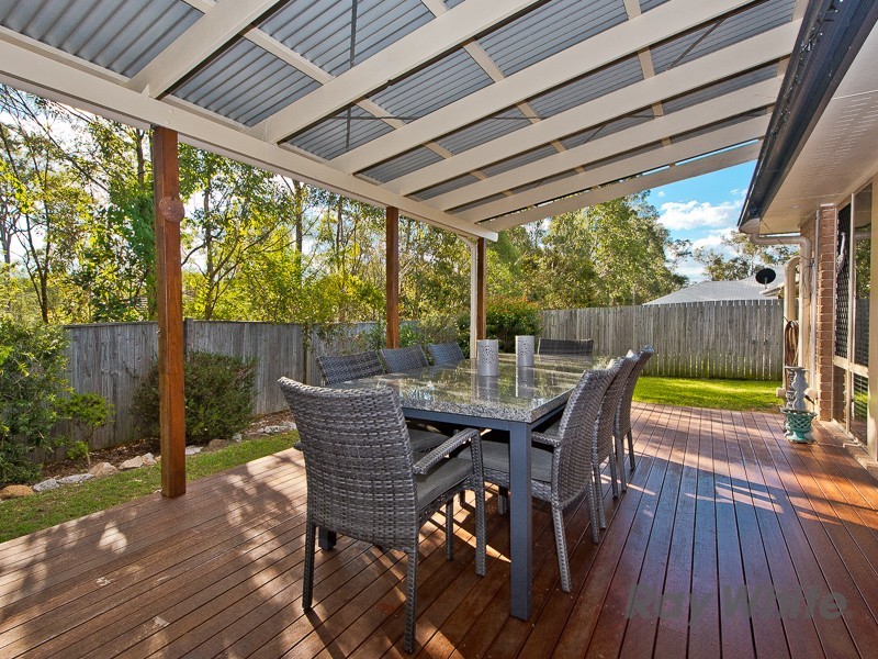 2 Rosevale Place, Warner QLD 4500