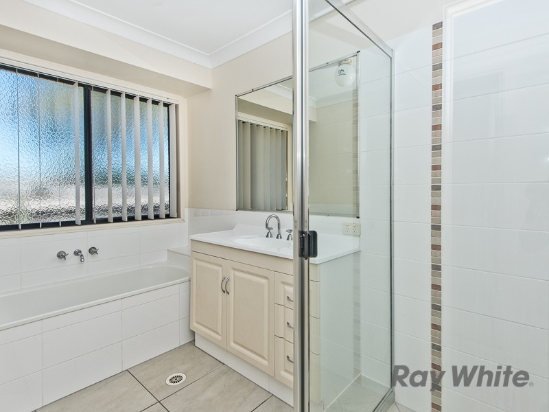 69 Baker Street, Bray Park QLD 4500