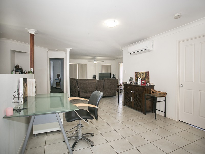 15 Hillary Drive, Warner QLD 4500