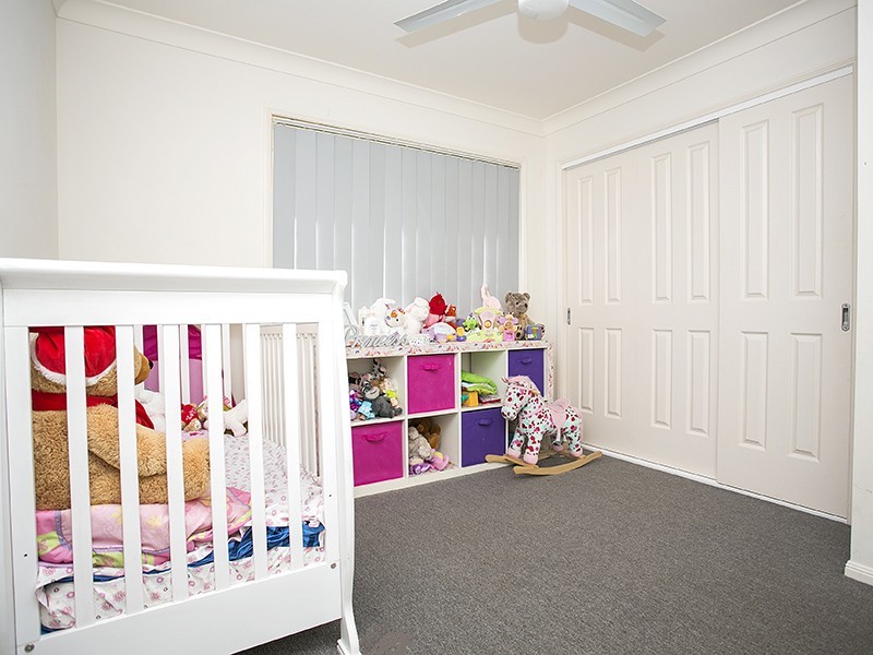 15 Hillary Drive, Warner QLD 4500