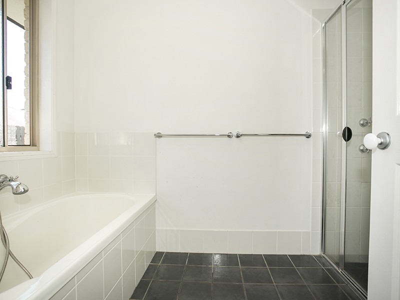 15 Hillary Drive, Warner QLD 4500