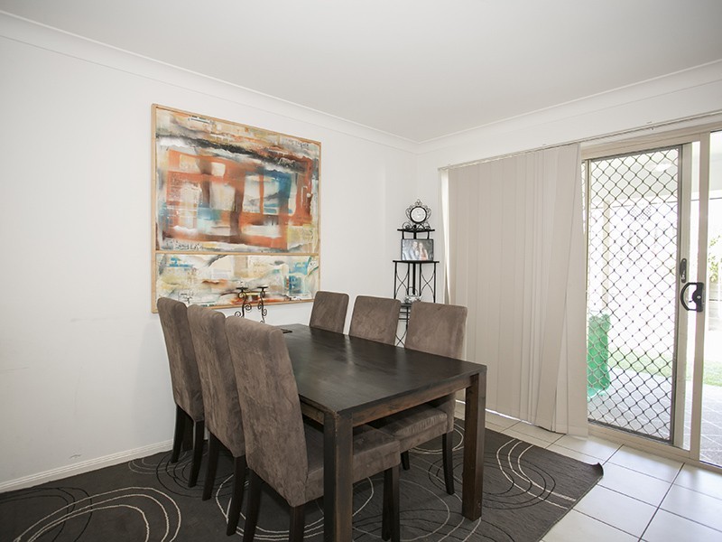 15 Hillary Drive, Warner QLD 4500