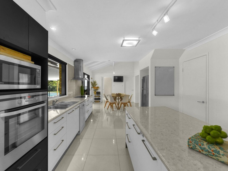 5 Carroo Court, Albany Creek QLD 4035