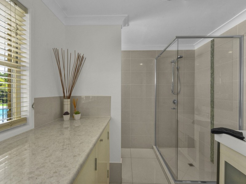 5 Carroo Court, Albany Creek QLD 4035