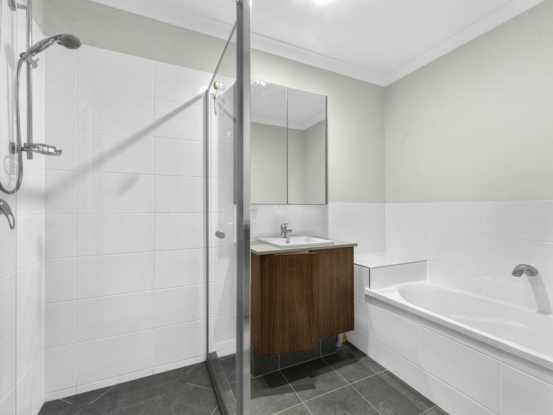 27 Brisbane Road, Warner QLD 4500