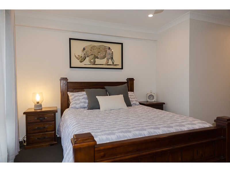 2/9 Lady Bowen Parade, Rothwell QLD 4022