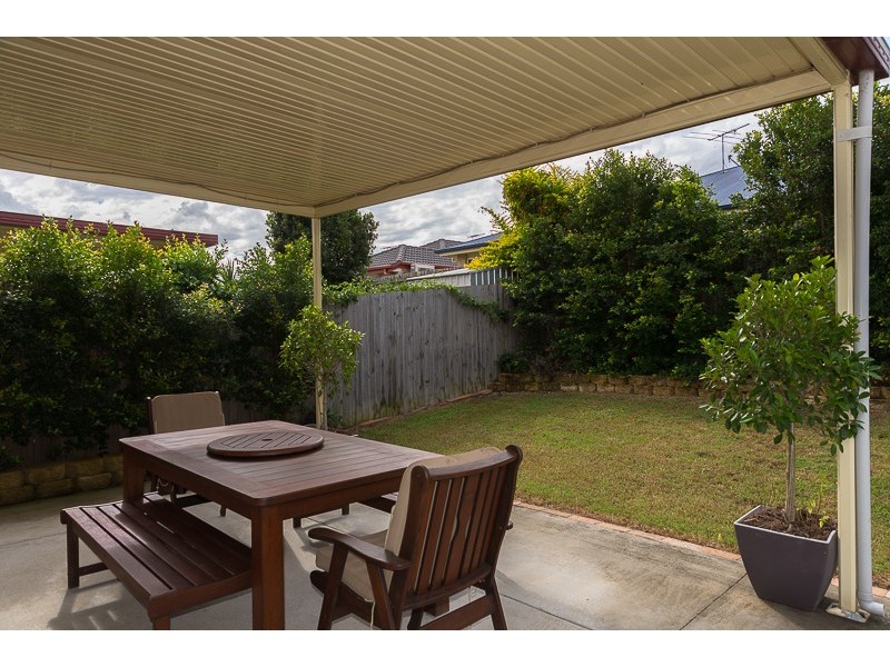 2/9 Lady Bowen Parade, Rothwell QLD 4022
