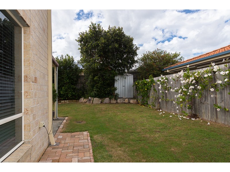 2/9 Lady Bowen Parade, Rothwell QLD 4022