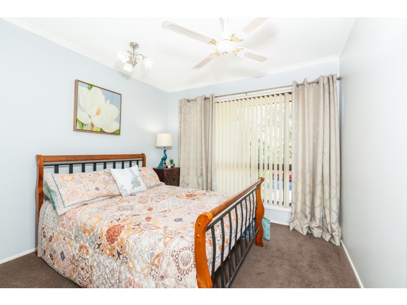 5 Bayeau Court, Petrie QLD 4502