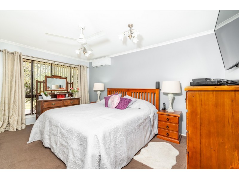 5 Bayeau Court, Petrie QLD 4502