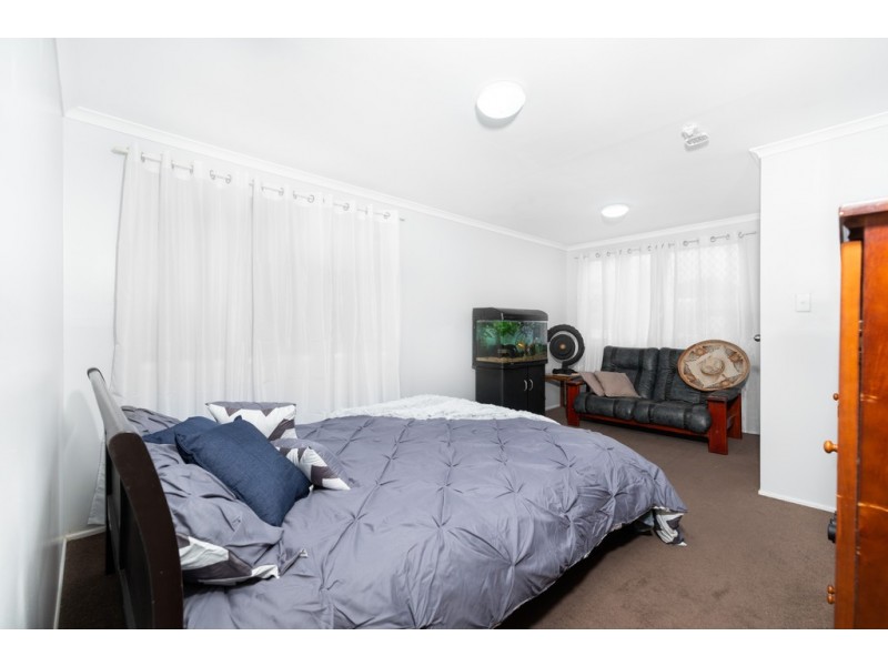 5 Bayeau Court, Petrie QLD 4502