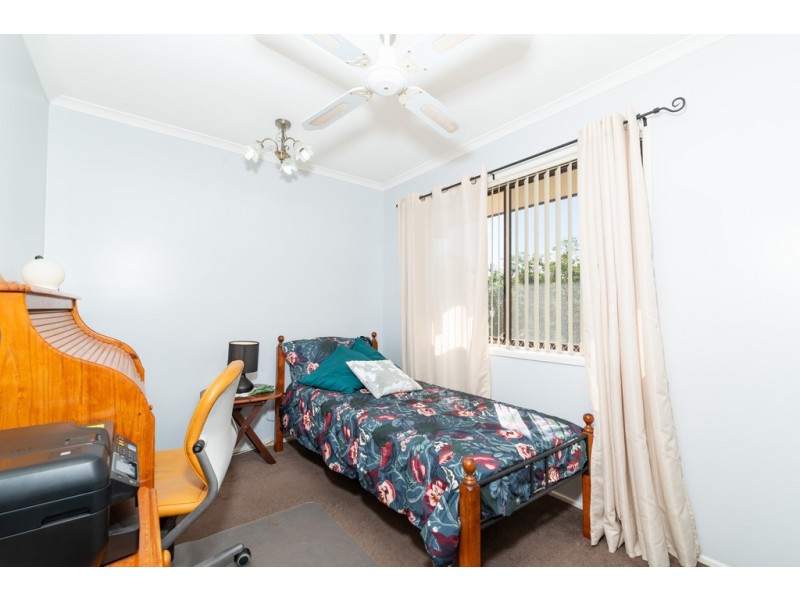 5 Bayeau Court, Petrie QLD 4502