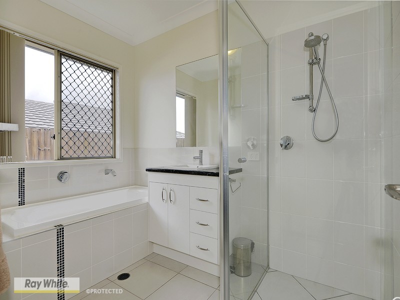 51 Rolland Parade, Warner QLD 4500