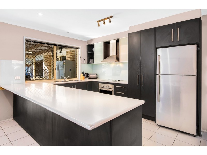 7 Blue Mountain Crescent, Warner QLD 4500