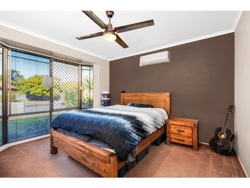 7 Blue Mountain Crescent, Warner QLD 4500