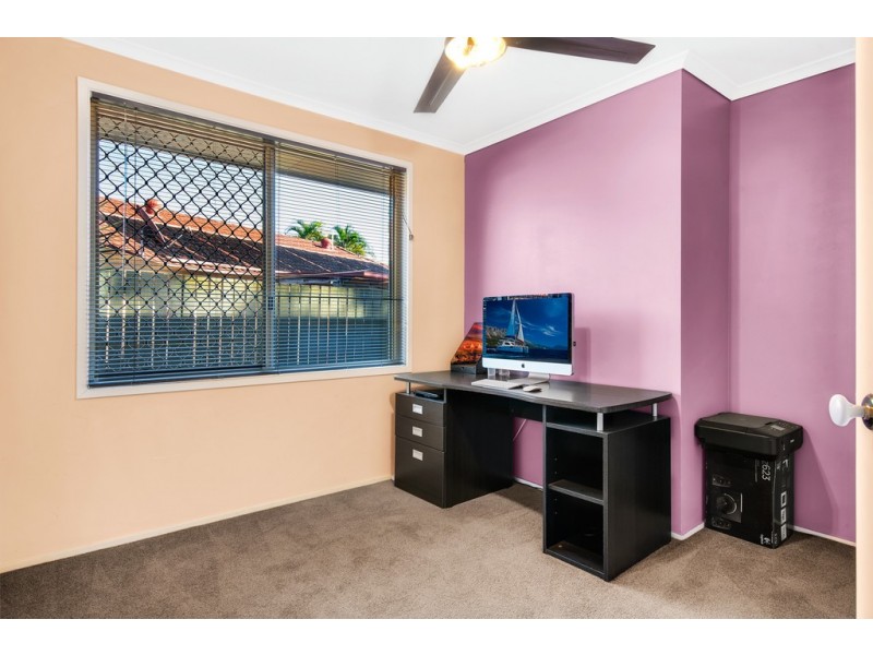 7 Blue Mountain Crescent, Warner QLD 4500