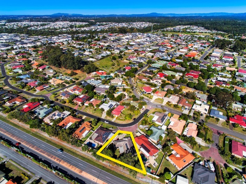 7 Blue Mountain Crescent, Warner QLD 4500