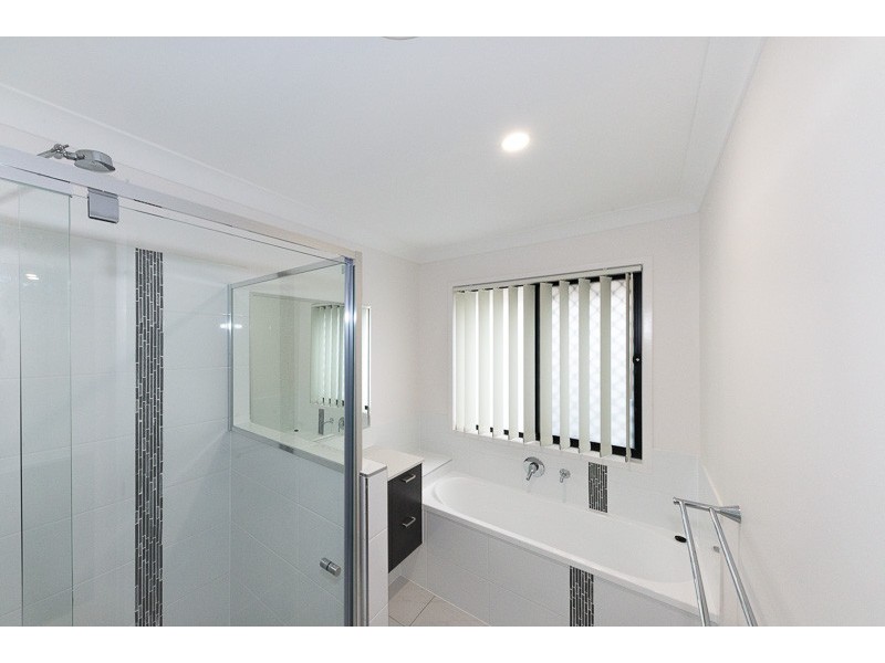 43 Creekview Court, Lawnton QLD 4501