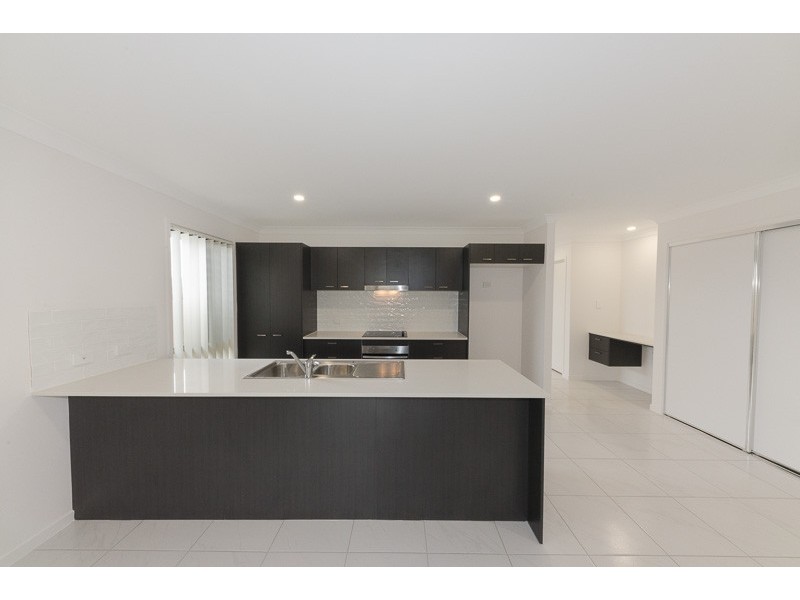 43 Creekview Court, Lawnton QLD 4501