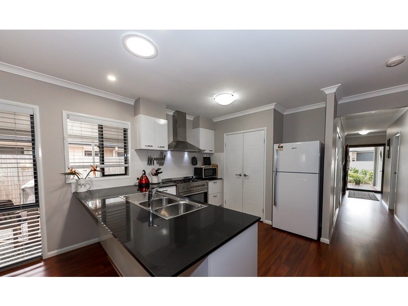 6 St Helen Crescent, Warner QLD 4500