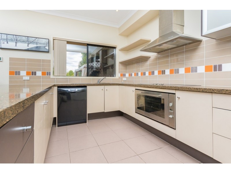 16 Norland Street, Warner QLD 4500