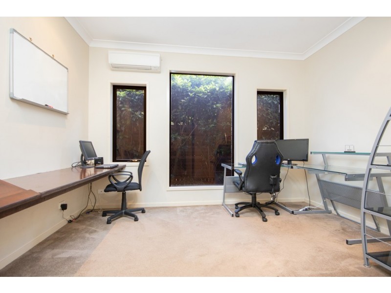 16 Norland Street, Warner QLD 4500