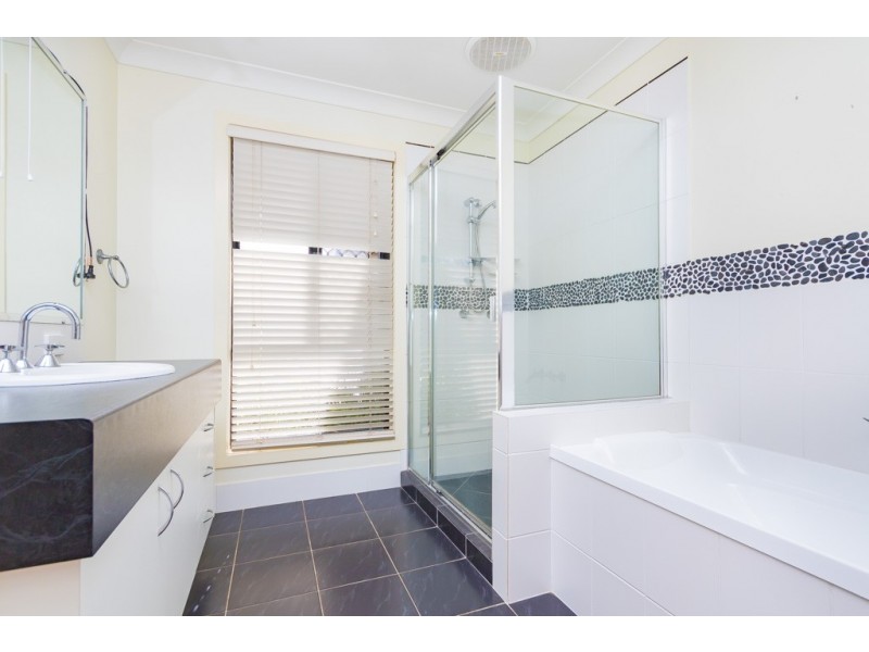 3 Chevrolet Court, Joyner QLD 4500