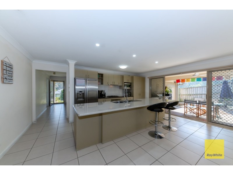 38 Desmond Street, Narangba QLD 4504