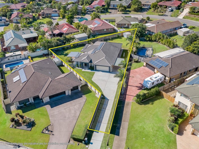 8 Fir Place, Warner QLD 4500